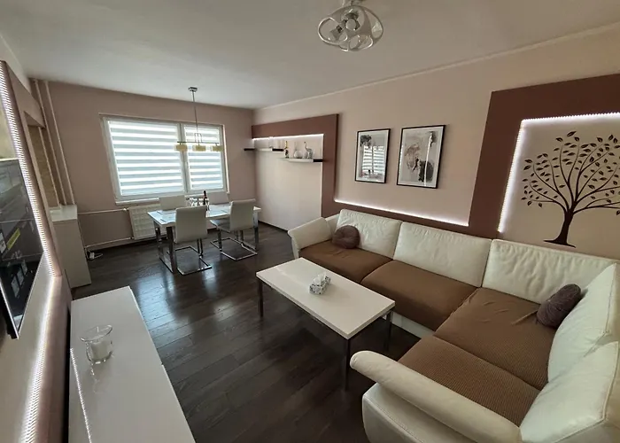 Apartamento Place, Podbreziny