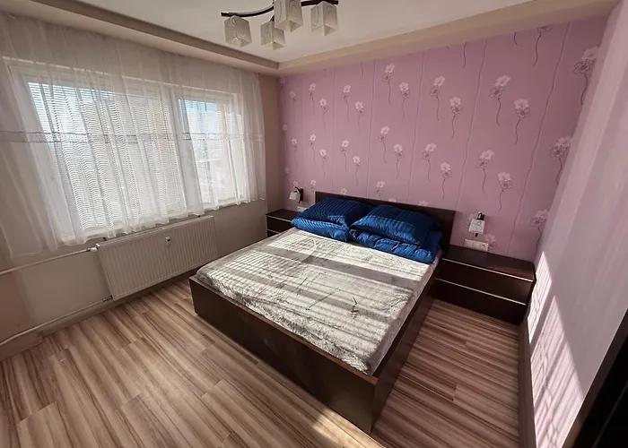 Apartment Place, Podbreziny *